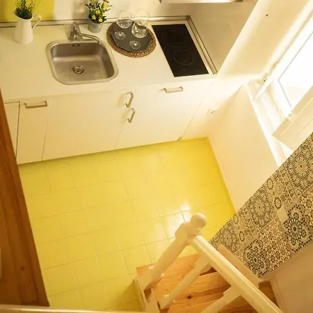 Pastel - Charming In Authentic * リスボン
